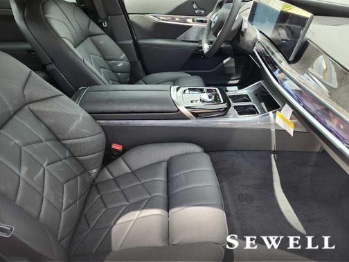 2025 BMW i7 eDrive50