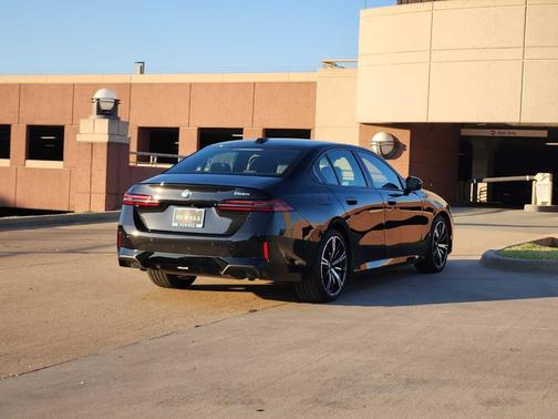 2025 BMW 530 i