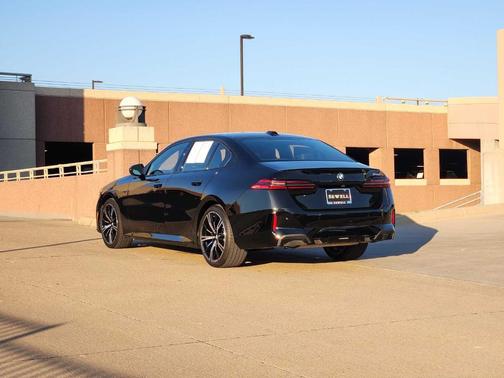 2025 BMW 530 i