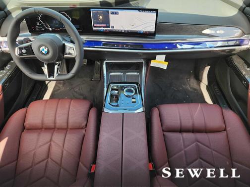 Tanzanite Blue II Metallic 2026 BMW 740 i xDrive