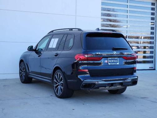 2021 BMW X7 M50i