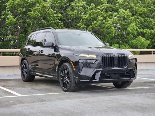 2024 BMW X7 xDrive40i