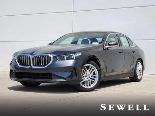 Dark Graphite Metallic 2025 BMW 530 i xDrive