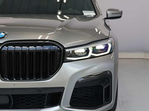Donington Gray Metallic 2022 BMW 750 i xDrive