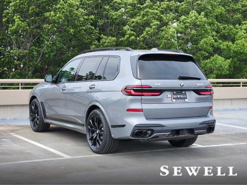 2026 BMW X7 M60i