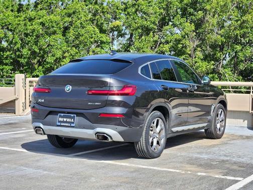 2024 BMW X4 xDrive30i