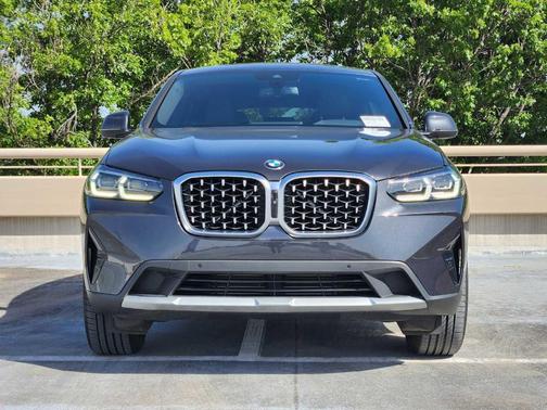 2024 BMW X4 xDrive30i