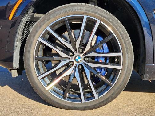 2023 BMW X5 M50i
