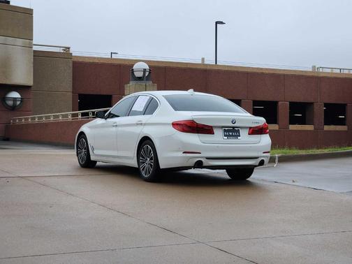 2019 BMW 530 i