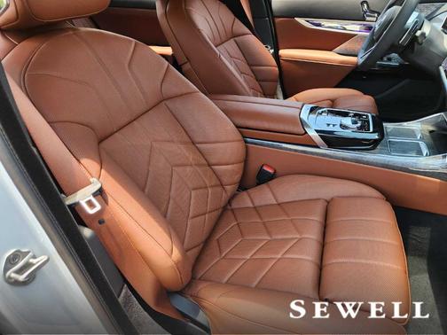2025 BMW 760 760i xDrive