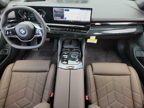 Dark Graphite Metallic 2026 BMW 530 i xDrive