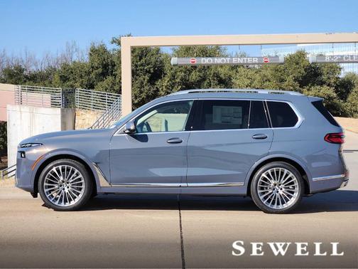 2026 BMW X7 xDrive40i