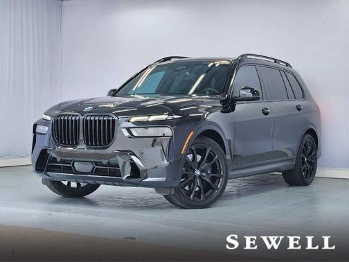 Black Sapphire Metallic 2023 BMW X7 xDrive40i