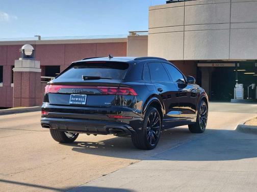 2026 Audi Q8 Prestige