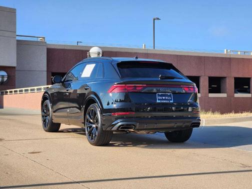 2026 Audi Q8 Prestige