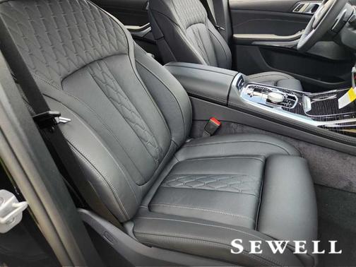 2026 BMW X7 M60i