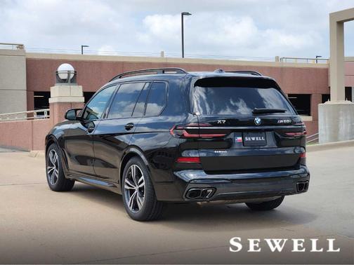 2026 BMW X7 M60i
