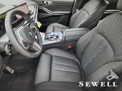 2026 BMW X7 M60i