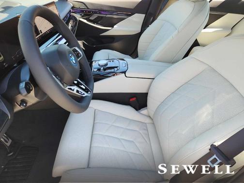 2026 BMW 550e xDrive