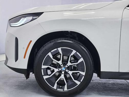 Alpine White 2026 BMW X3 30 xDrive