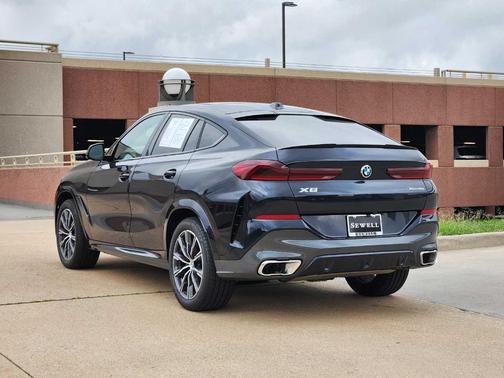 2025 BMW X6 xDrive40i