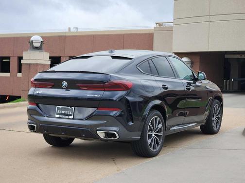 2025 BMW X6 xDrive40i