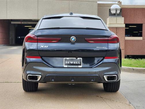 2025 BMW X6 xDrive40i