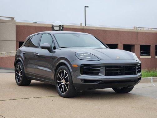 2024 Porsche Cayenne Base