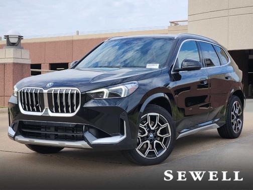 Black Sapphire Metallic 2025 BMW X1 xDrive28i