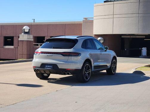 2020 Porsche Macan S