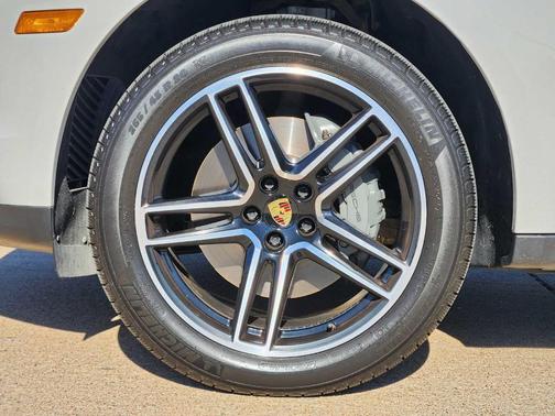 2020 Porsche Macan S