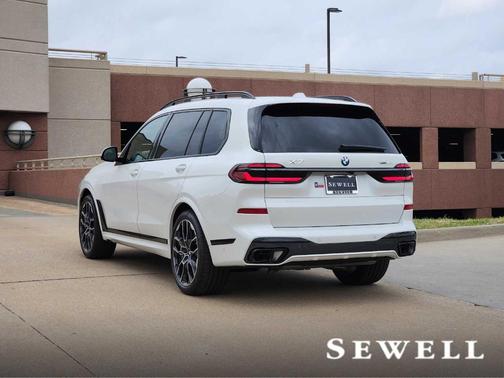 2026 BMW X7 xDrive40i