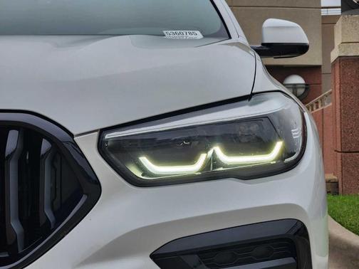 2022 BMW X6 xDrive40i