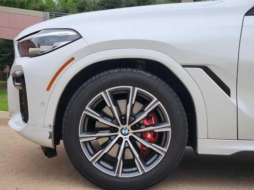2022 BMW X6 xDrive40i