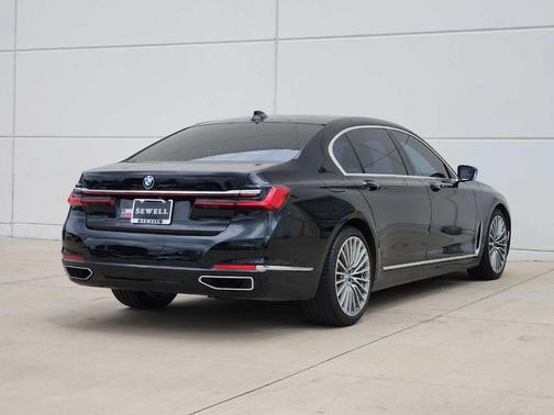 2020 BMW 740 i xDrive