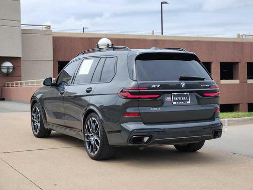 2024 BMW X7 xDrive40i