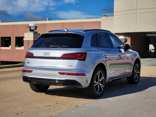 2025 Audi Q5 45 S line quattro Premium