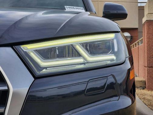 2019 Audi Q5 2.0T Premium Plus