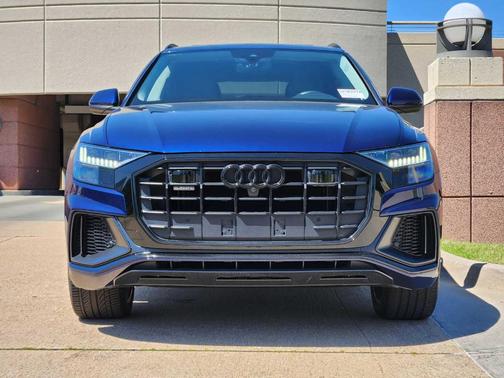 2019 Audi Q8 Premium Plus