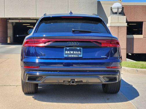 2019 Audi Q8 Premium Plus