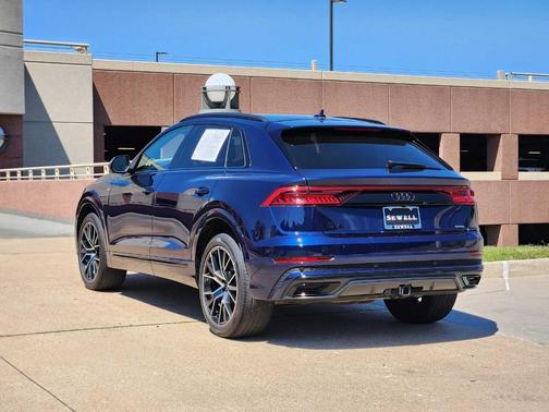 2019 Audi Q8 Premium Plus