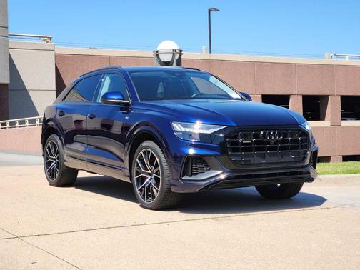 2019 Audi Q8 Premium Plus