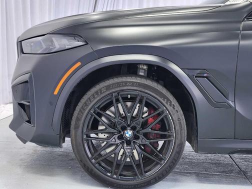Black Sapphire Metallic 2025 BMW X6 M Base