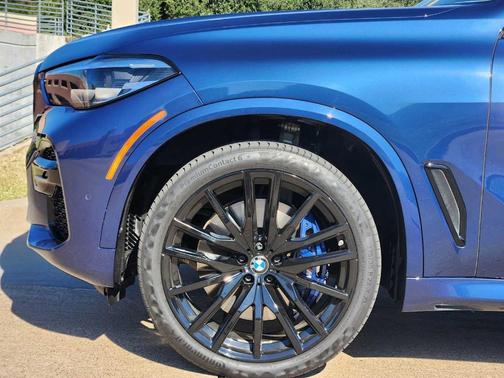 2023 BMW X5 M50i