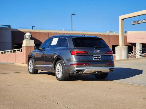 2025 Audi Q7 55 Prestige