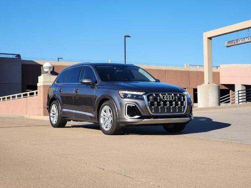 2025 Audi Q7 55 Prestige