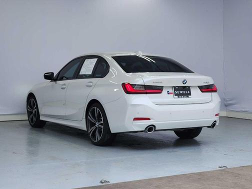 Mineral White Metallic 2023 BMW 330 i