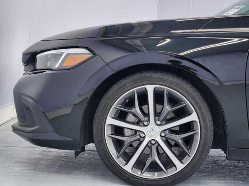 Crystal Black Pearl 2024 Honda Civic Touring