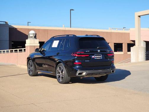 2023 BMW X7 xDrive40i