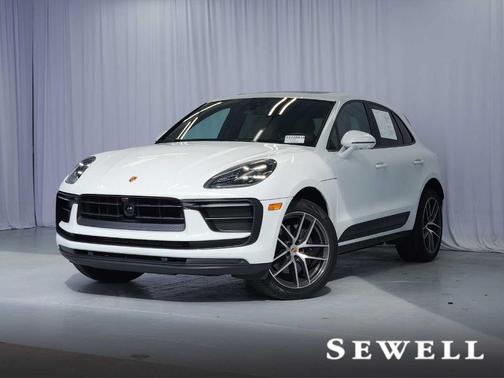 2023 Porsche Macan T
